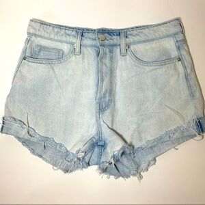 H&M cutoff button fly light wash jean shorts